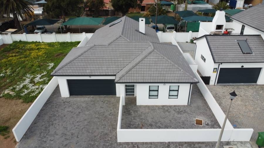 4 Bedroom Property for Sale in Sandy Point Western Cape